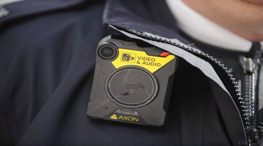 مدارس بريطانية تزود الأساتذة بكاميرات الشرطة